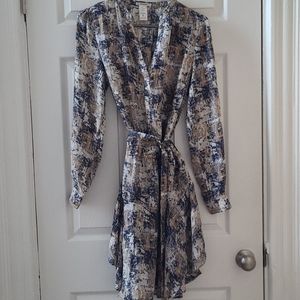 Esley long sleeve flirty dress size small
